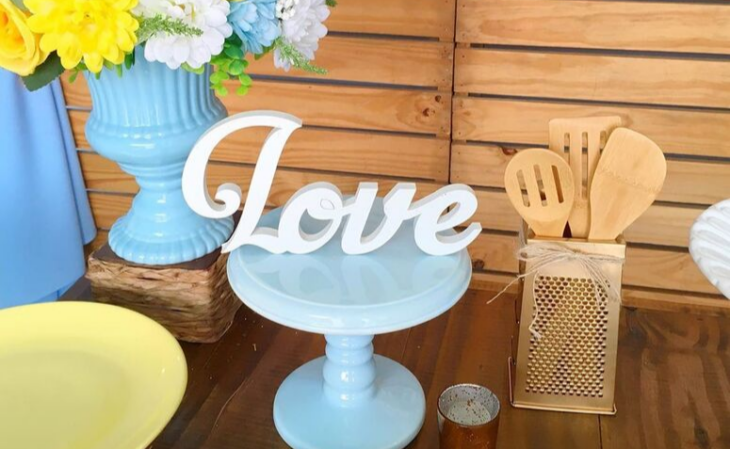 decoração de mesa para chá de casa nova