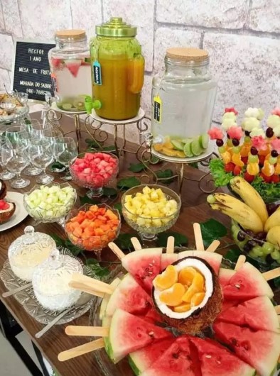 como fazer arvore de natal com frutas