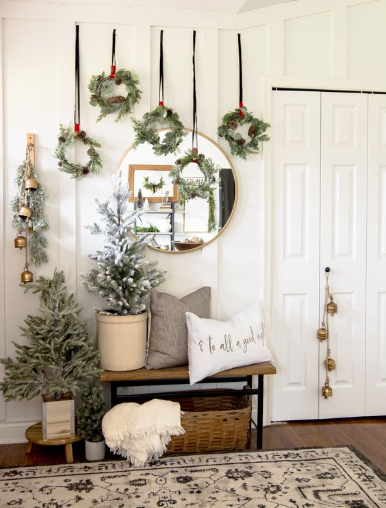 5 Maneiras Criativas de Decorar Colunas para o Natal