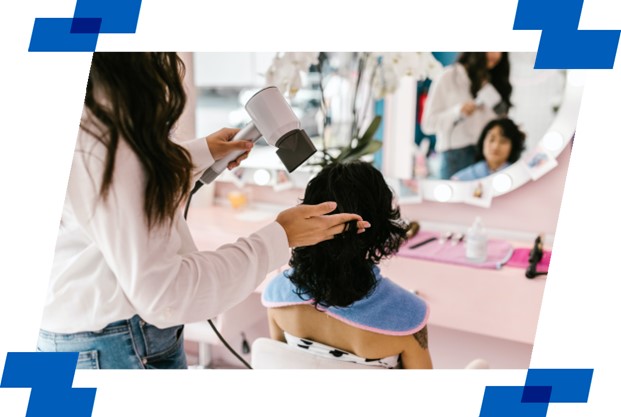 Transforme a Recepção do seu Salão com Decoração de Natal Sofisticada