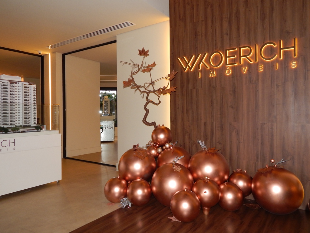 Ideias Criativas de Enfeites de Natal Personalizados para Empresas