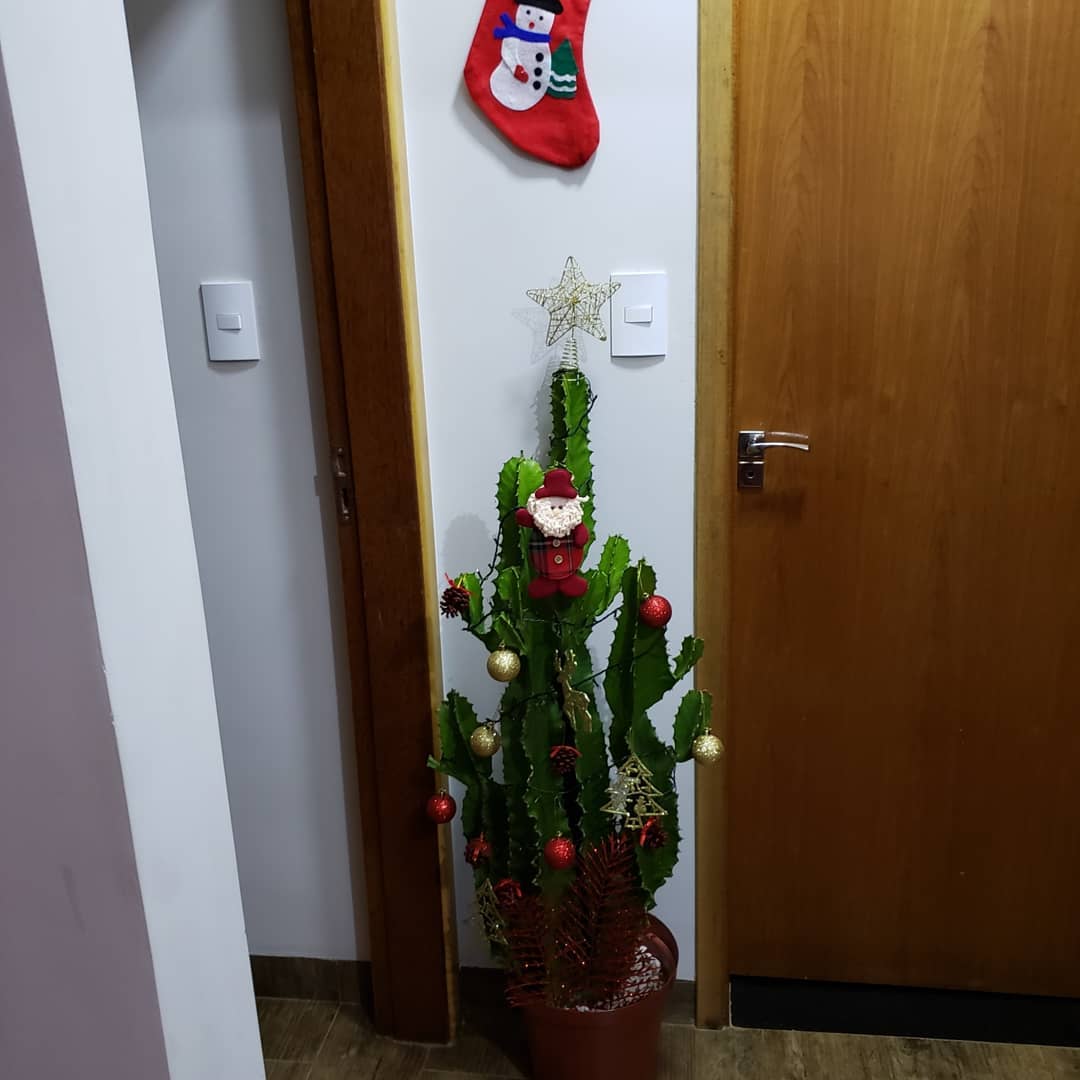 decoração de natal para porta de apartamento