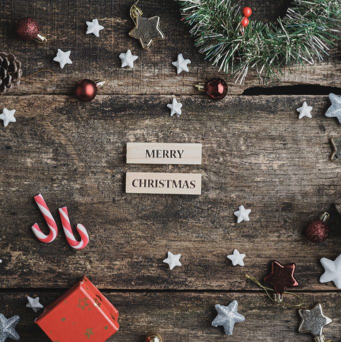 decoração de natal para porta de apartamento