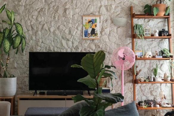 como instalar pedra canjiquinha na parede da sala