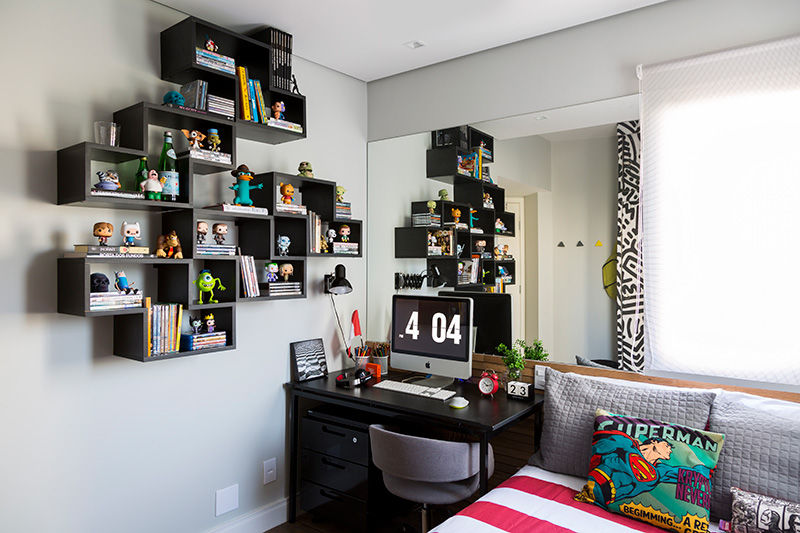 ideias de decoração quarto com nichos e prateleiras