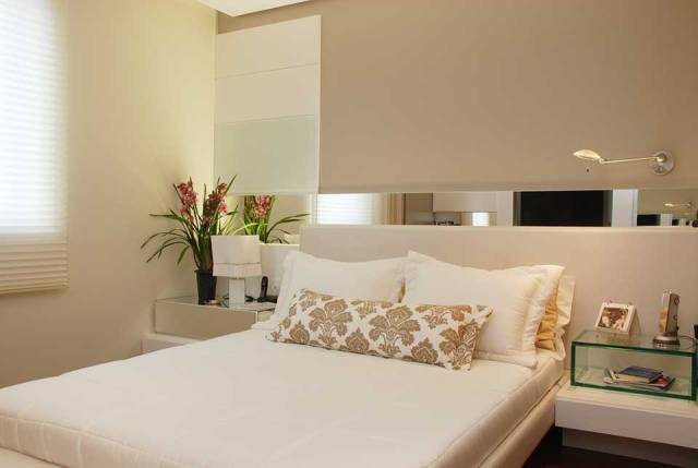 Quarto Clean Pequeno: Maximizando o Espaço com Estilo