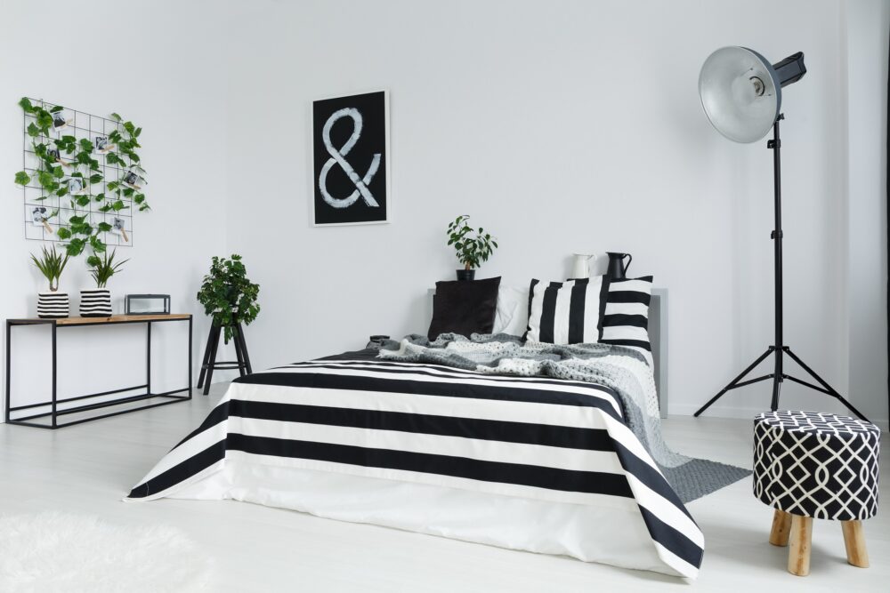 decoração de quarto preto e branco