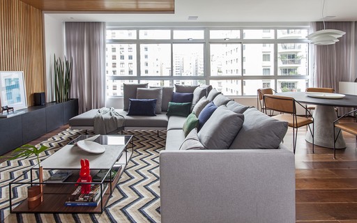 erros comuns ao decorar sala pequena com sofá de canto