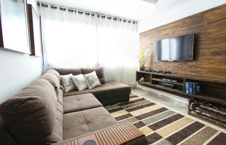 como decorar sala pequena com sofá de canto gastando pouco