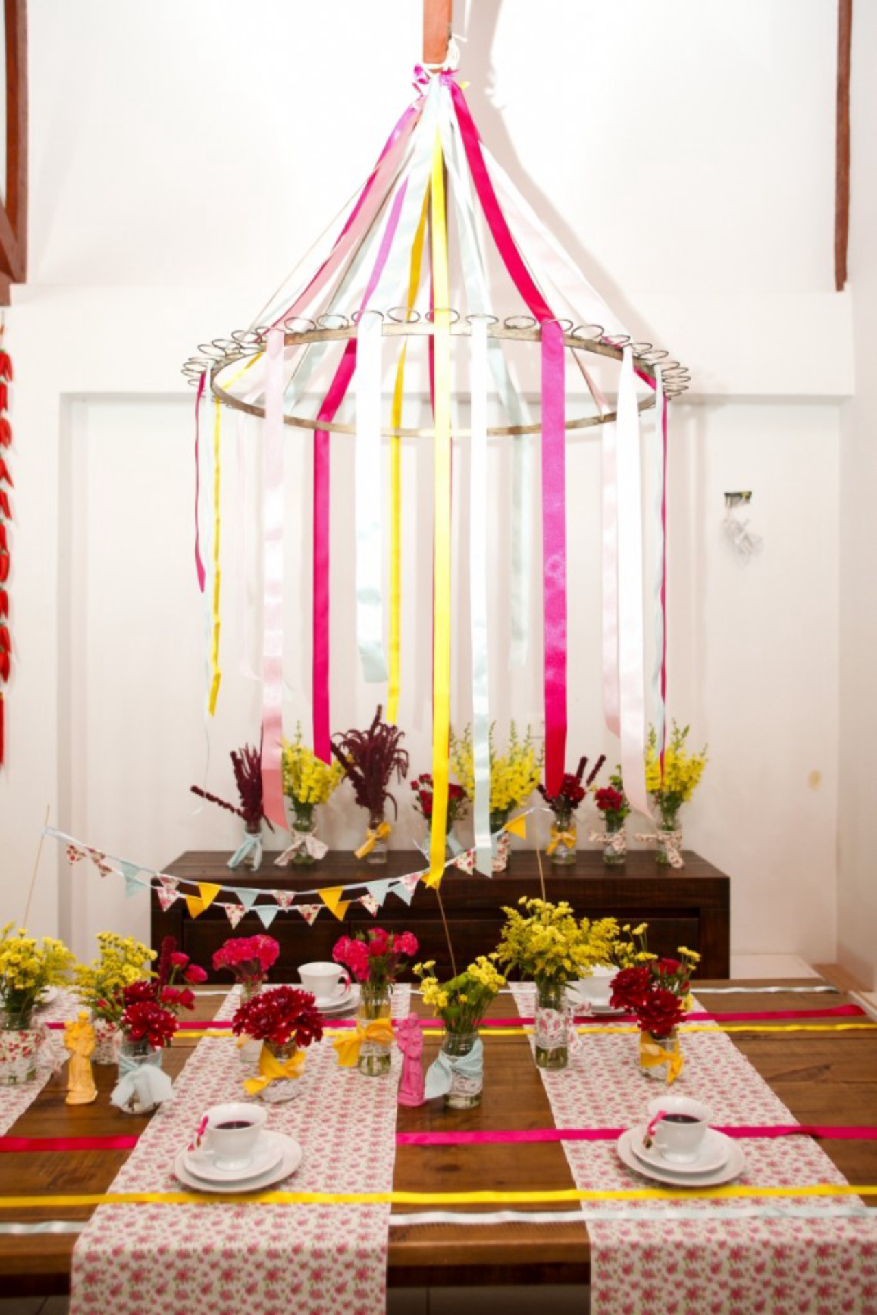 DIY: Como Fazer Bandeirinhas de Festa Junina Criativas