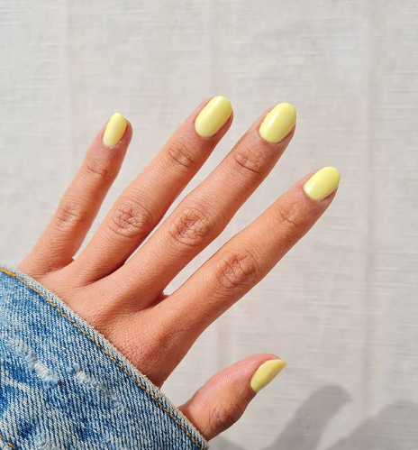 quanto custa fazer unha amarela decorada em salão