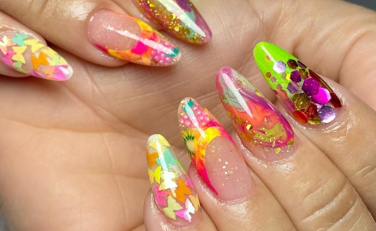 como fazer unhas em gel com tema de carnaval em casa