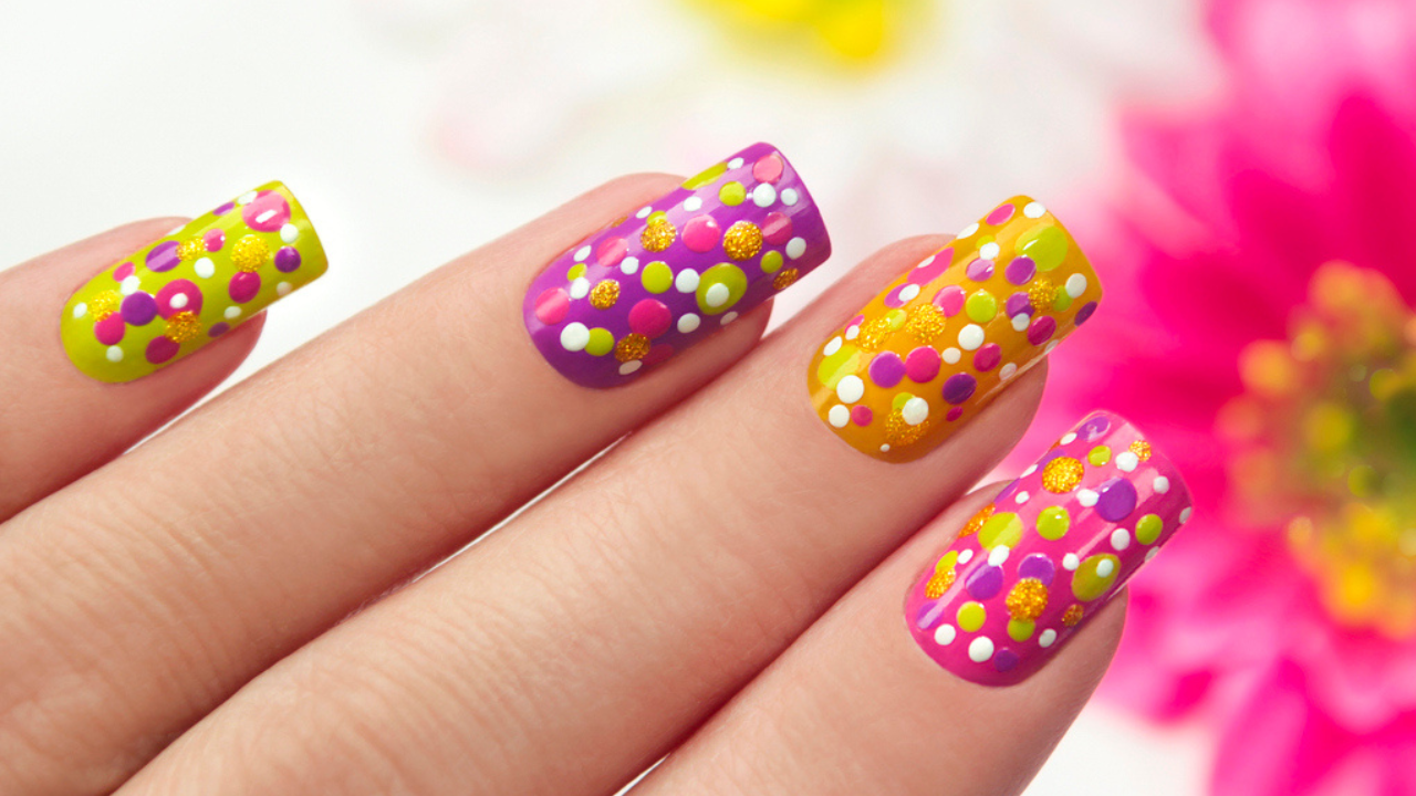 unhas em gel vs unhas acrílicas para o carnaval