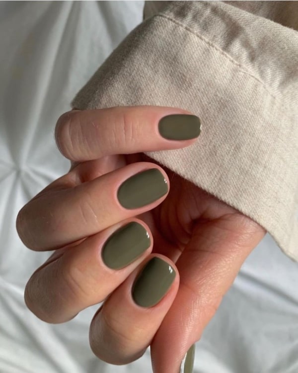 quanto custa fazer unha em gel verde militar