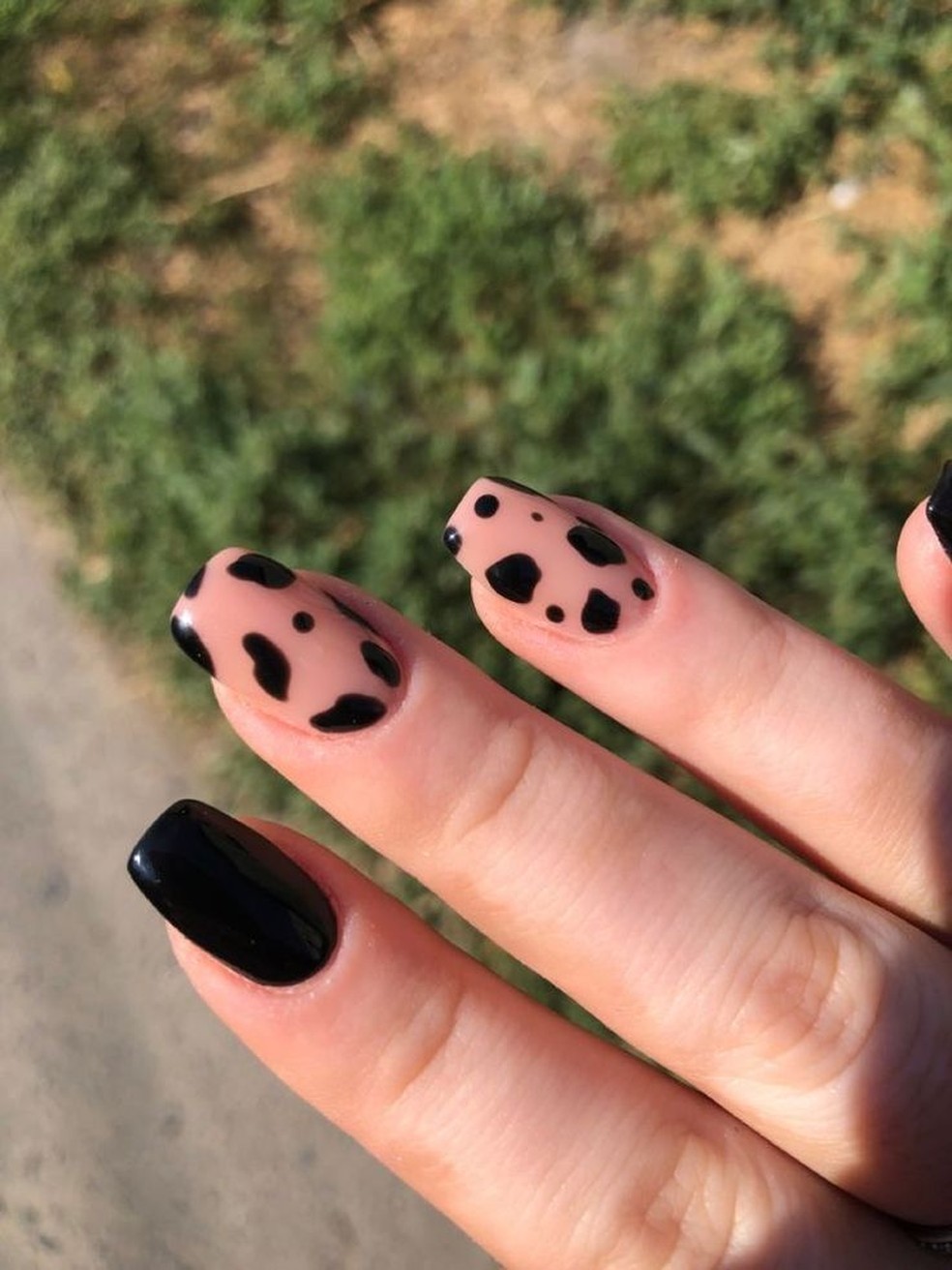 como fazer esmalte escuro durar mais sem descascar