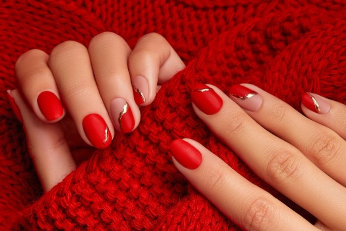 ideias de unhas decoradas natalinas simples e elegantes