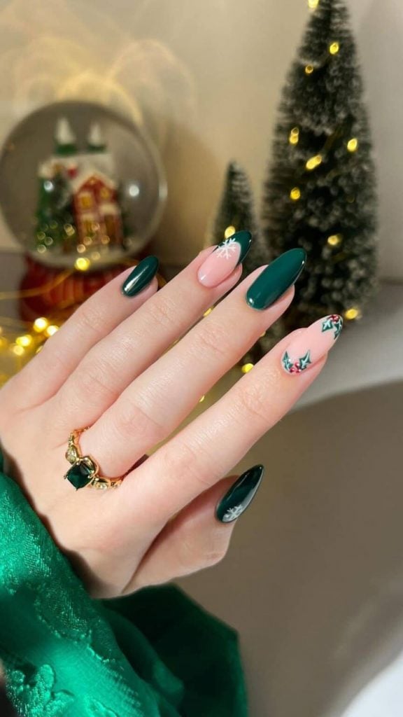 esmalte metálico ou glitter para unhas natalinas