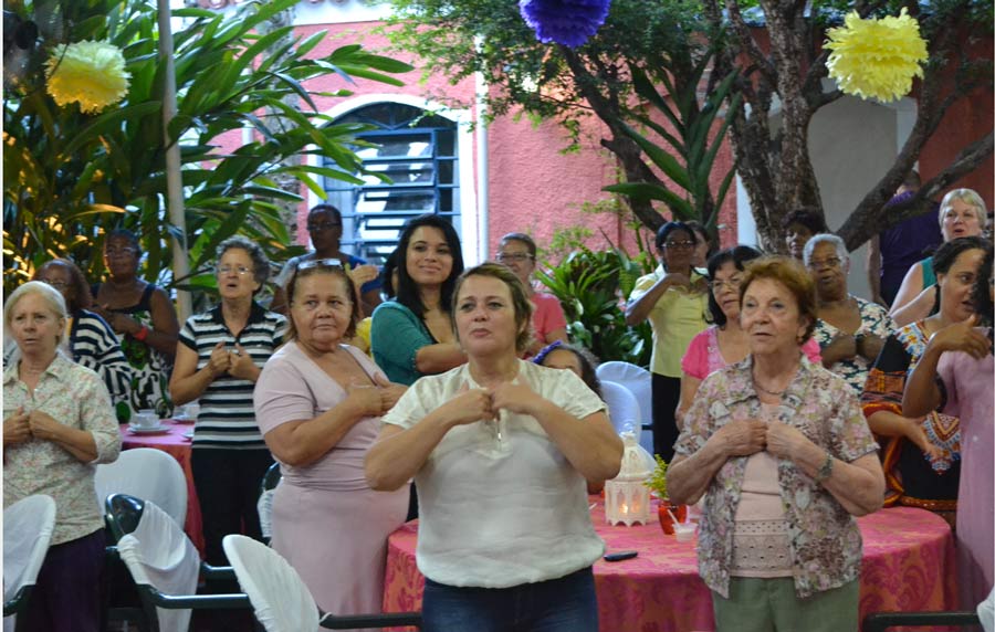 decoração dia da mulher igreja