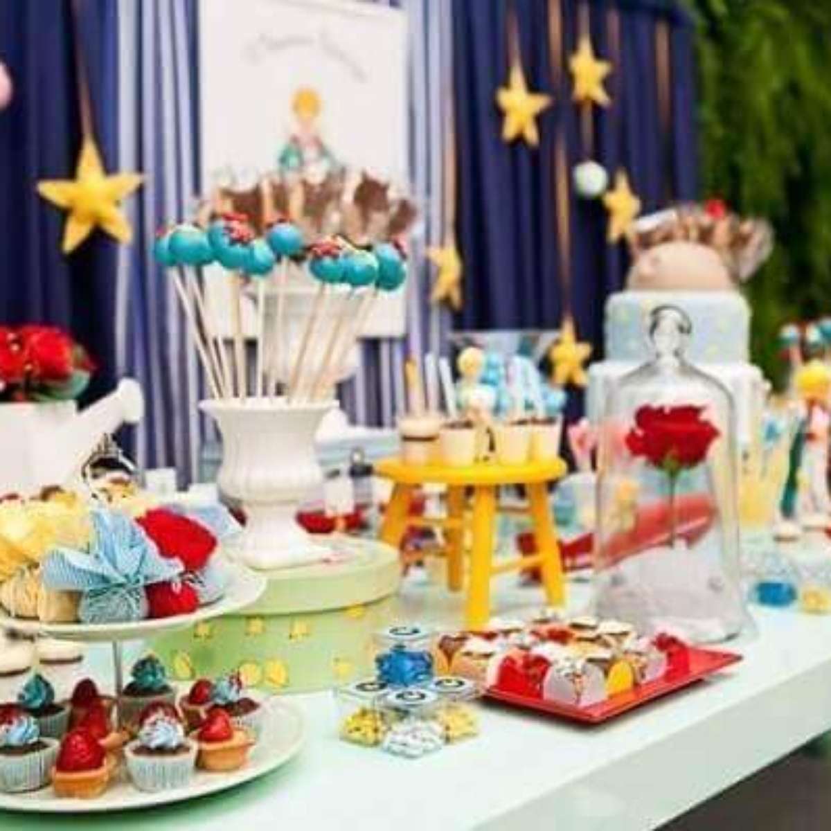 DIY: Decoração de Dia das Crianças com Materiais Reciclados