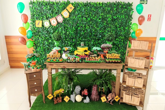 decoração dinossauro simples