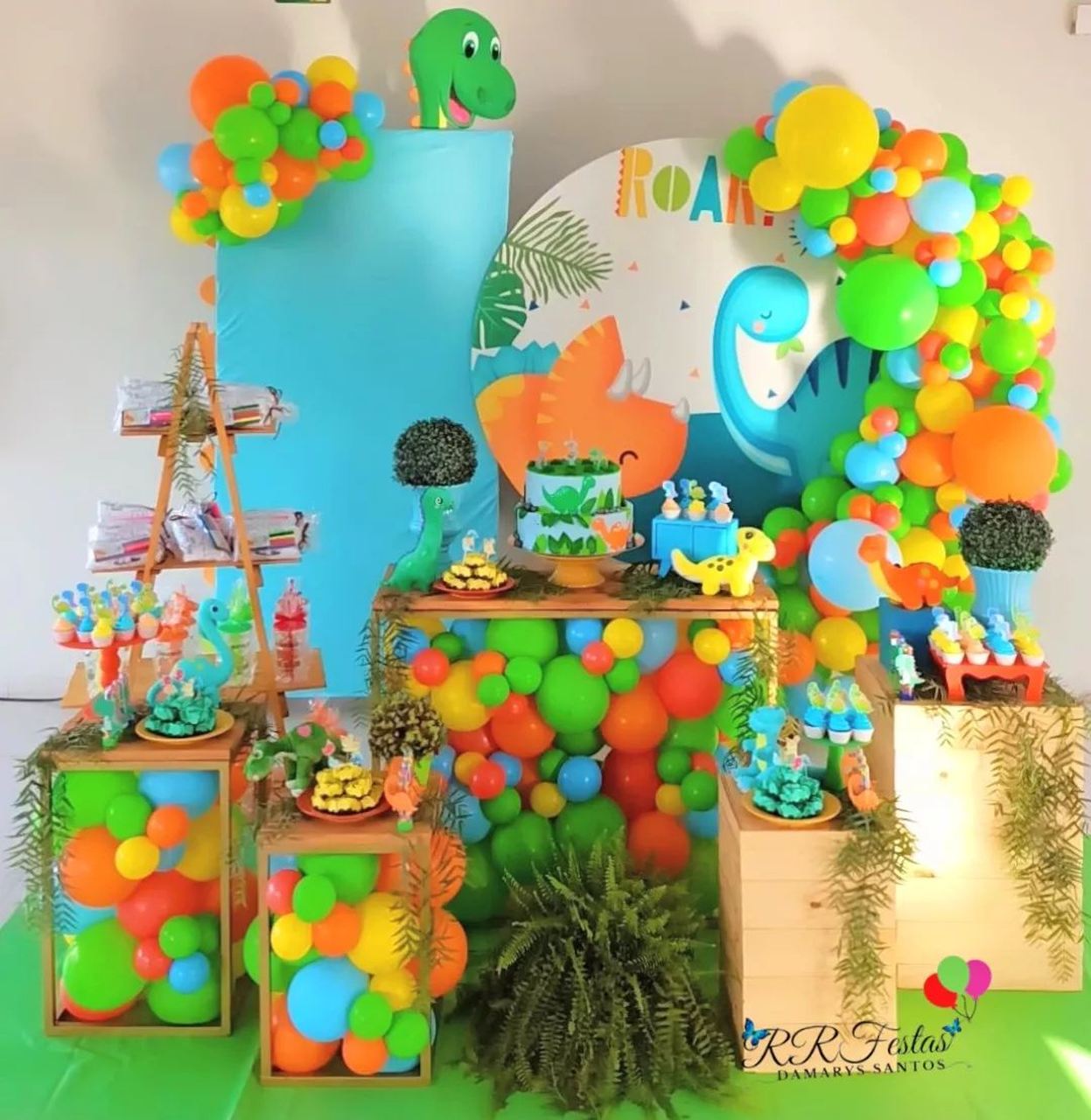 decoração dinossauro simples