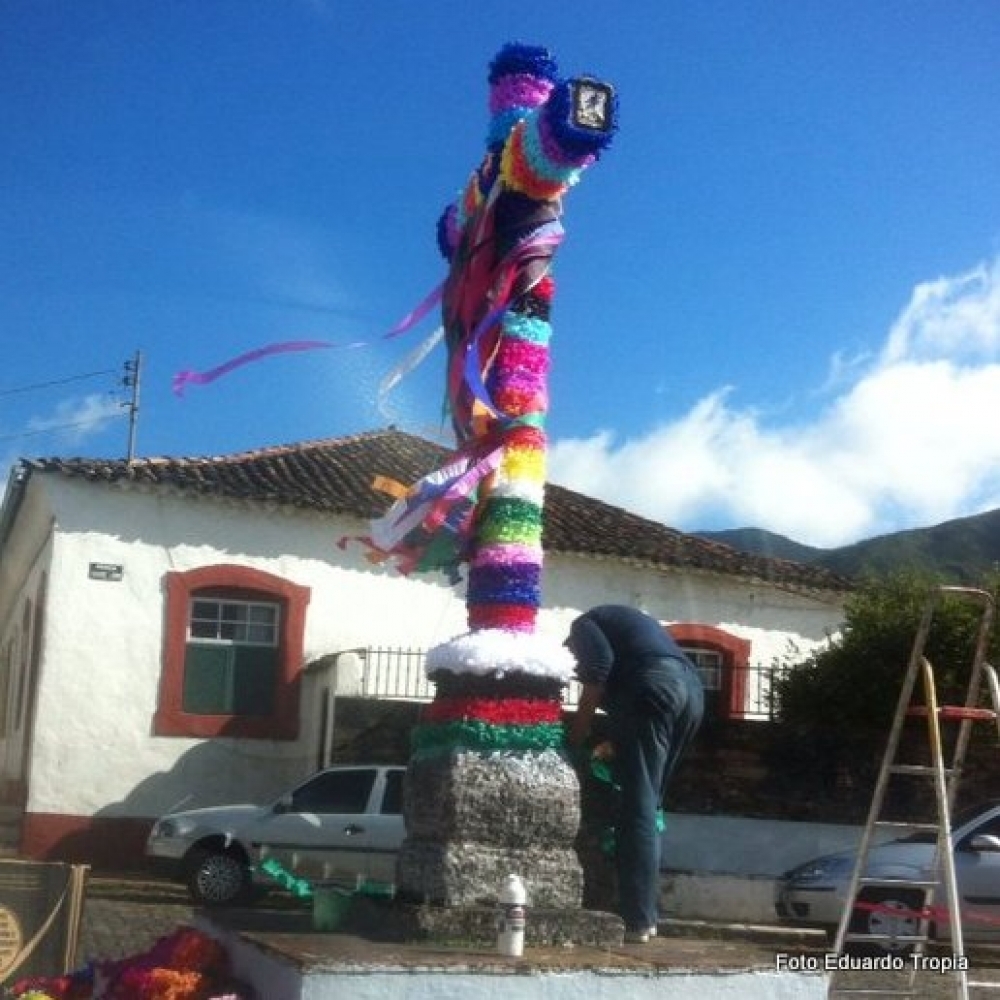 decoração de quarto infantil tema cobra coral