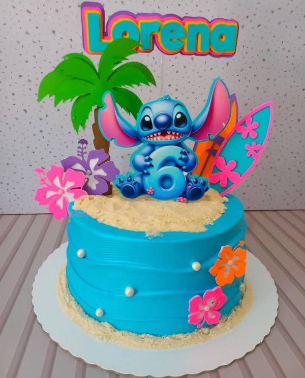 decoração stitch vs decoração tema surf para menino