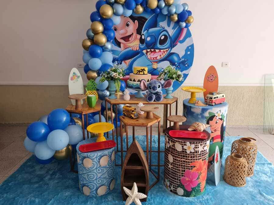 Como fazer um painel de balões desconstruído para festa do Stitch