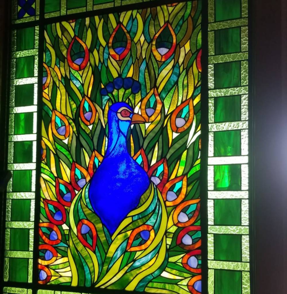 divisória vidro temperado ou laminado qual melhor