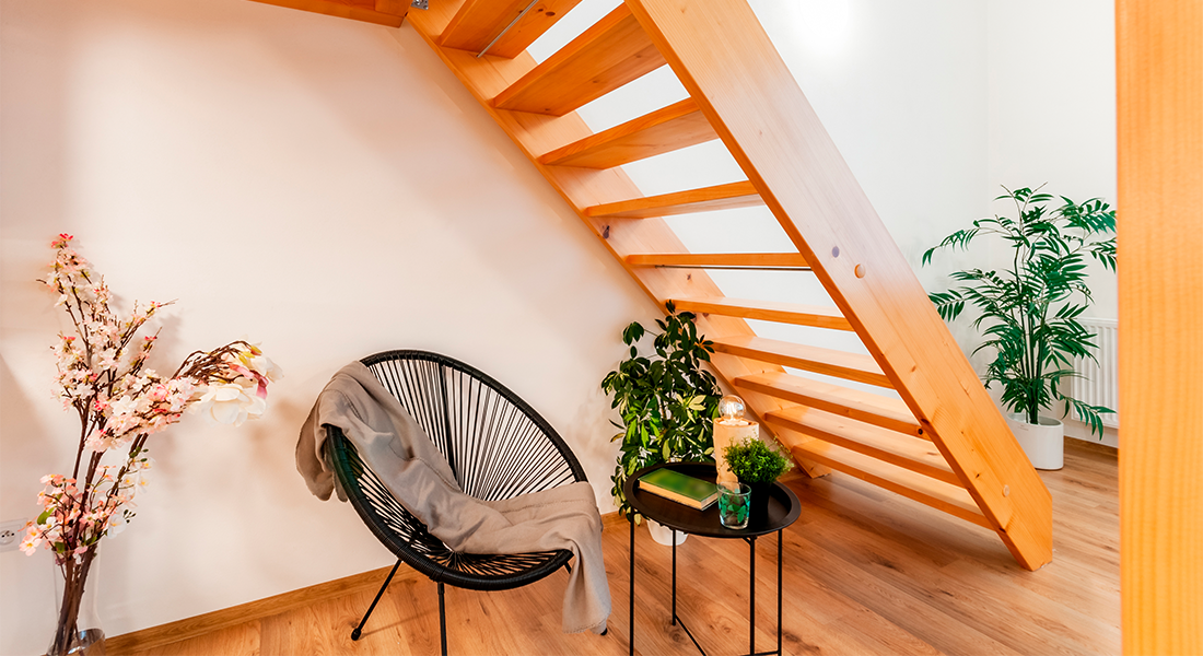 Armários Planejados para Escadas: Soluções Inteligentes de Armazenamento