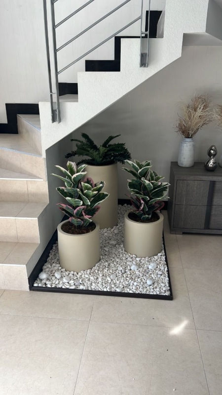 Adega e Bar Embaixo da Escada: Dicas para um Espaço Social Elegante