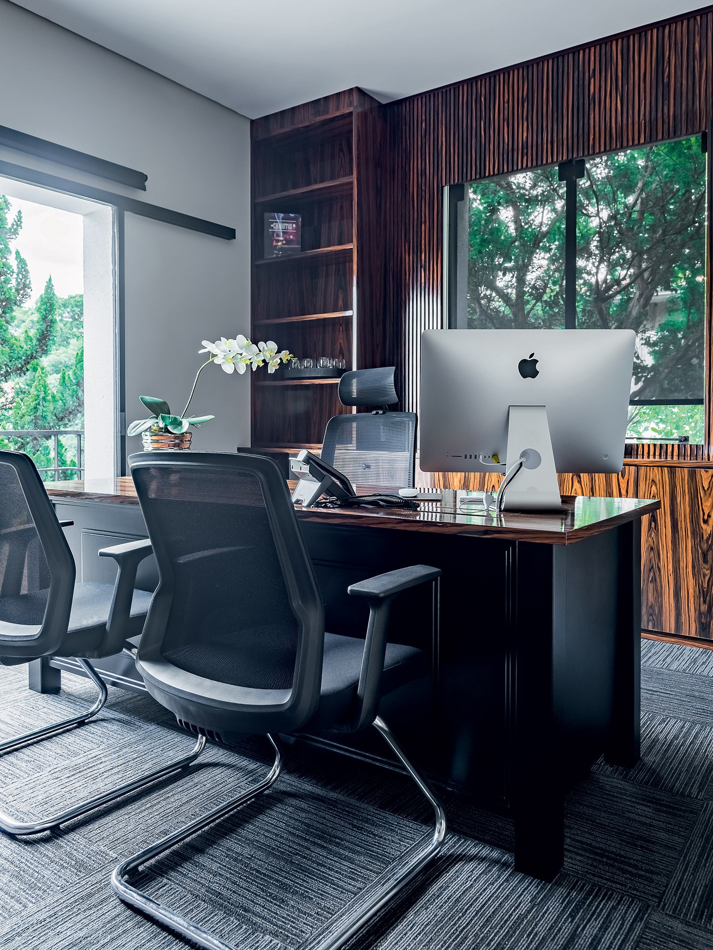 Guia Completo: Como Escolher as Cores Ideais para seu Home Office