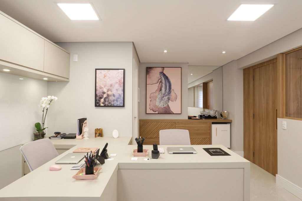 Decoração Biofílica: Traga a Natureza para Dentro do seu Espaço de Trabalho