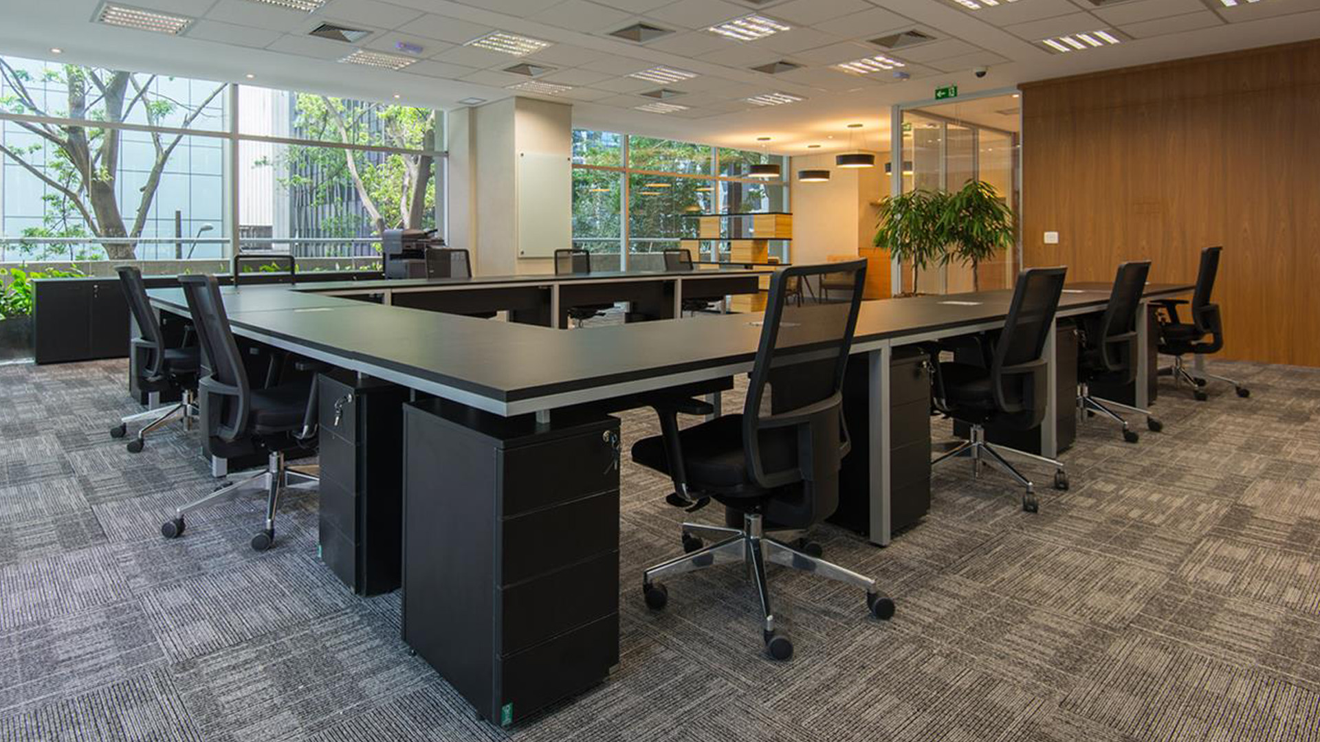 decoração escritório contabilidade tradicional versus moderno