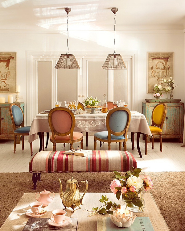 quarto de casal estilo romântico com móveis vintage