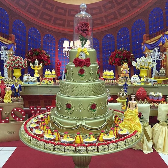 decoração festa bela e a fera luxo