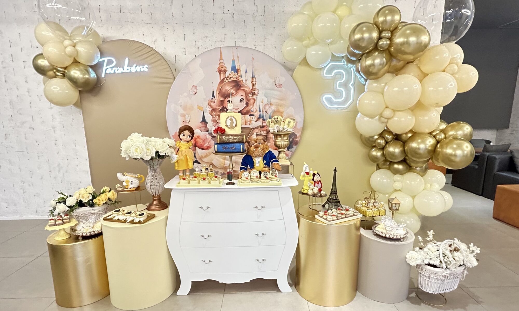 ideias decoração festa bela e a fera luxo