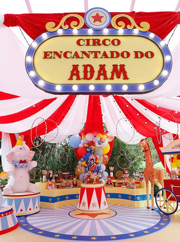 decoração circo tradicional ou circo rosa qual escolher