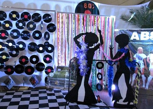 quanto custa decoração festa discoteca anos 70