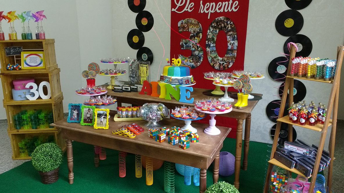 Evite estes 5 erros comuns na decoração festa anos 90