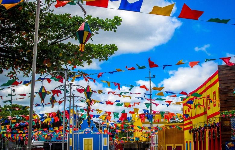 Reutilizando Paletes e Caixotes na Decoração da sua Festa Junina
