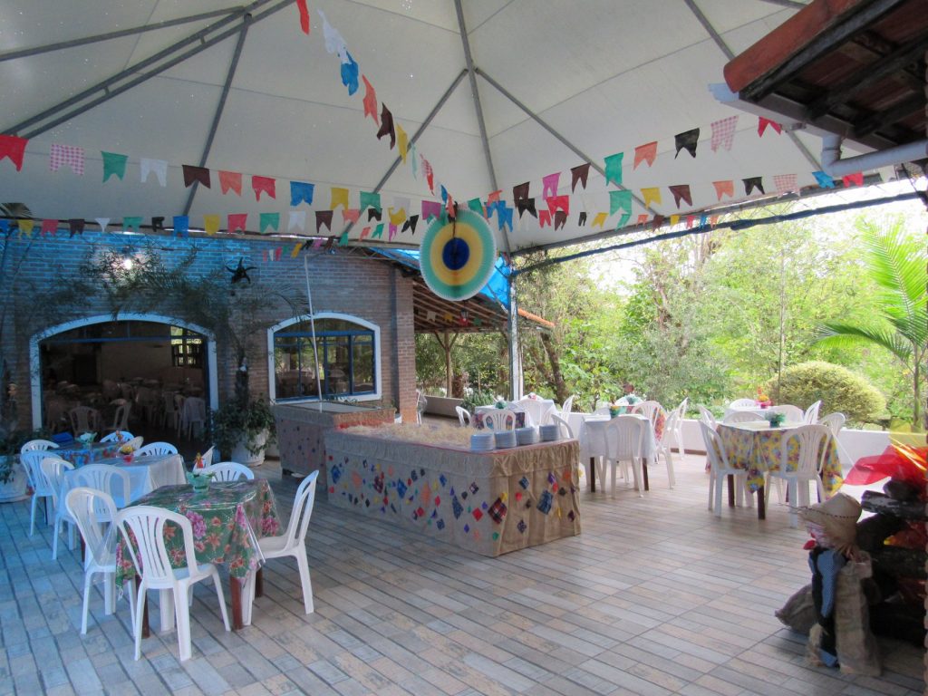 decoração festa junina no sitio
