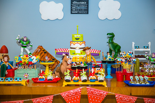 decoração festa toy story simples