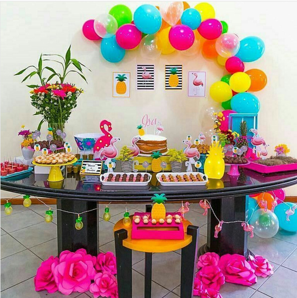 Como criar um painel de festa flamingo DIY em casa
