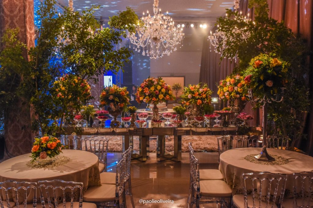 Decoração de Formatura em Casa: Ideias Criativas e Econômicas para 2026