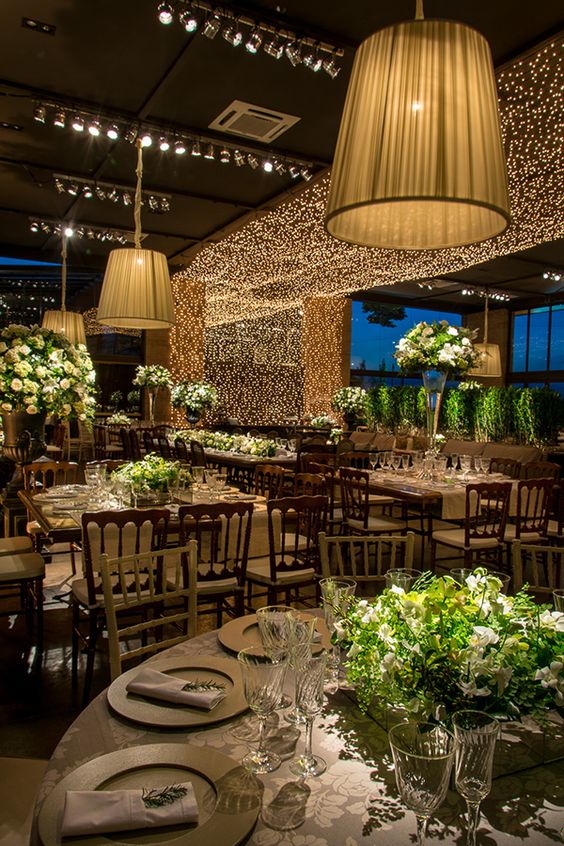 Paleta de Cores para Formatura 2026: Do Clássico ao Moderno