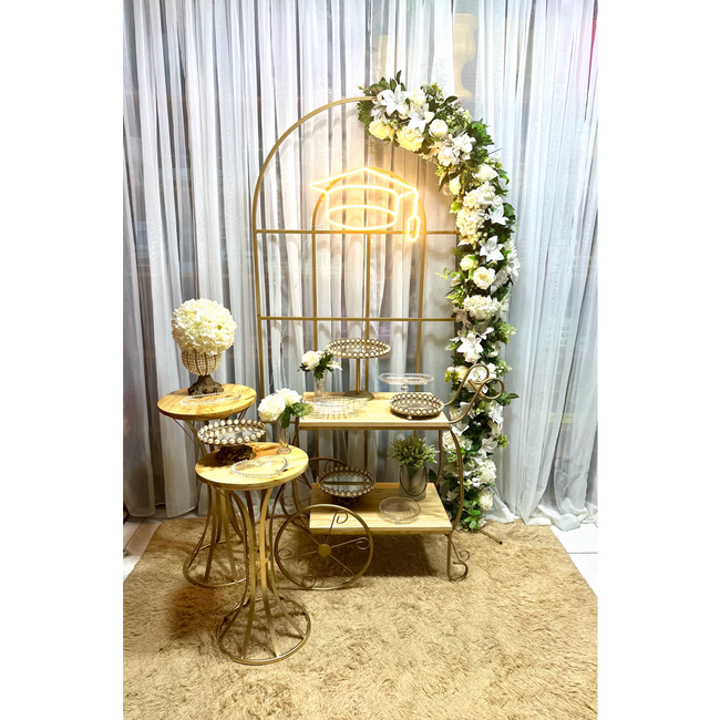 Minimalismo e Biofilia: As Chaves da Decoração de Formatura em 2026