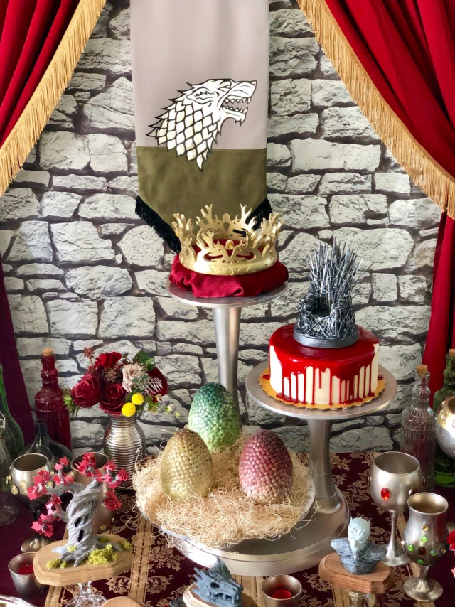 como fazer um trono de ferro miniatura para decoração
