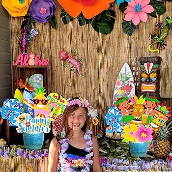 como fazer painel de folhas de palmeira para festa havaiana