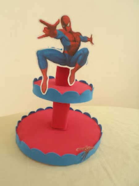 As Cores e Materiais Essenciais para a Decoração do Homem-Aranha